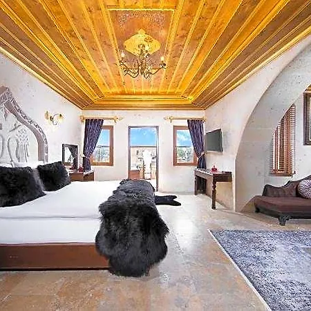 Cappadocia Pegasos Cave Учисар